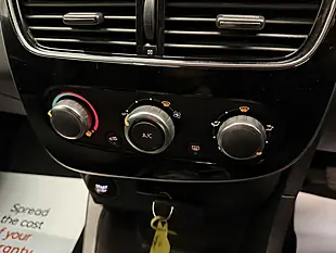 Used 2019 Renault Clio Iconic White - Interior and Exterior details 18