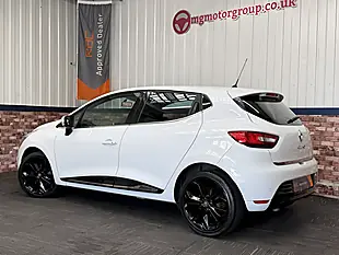 Used 2019 Renault Clio Iconic White - Interior and Exterior details 4