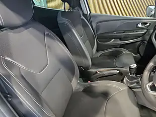 Used 2019 Renault Clio Iconic White - Interior and Exterior details 14