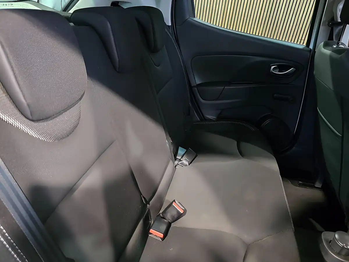 Used 2019 Renault Clio Iconic White - Interior and Exterior details 16