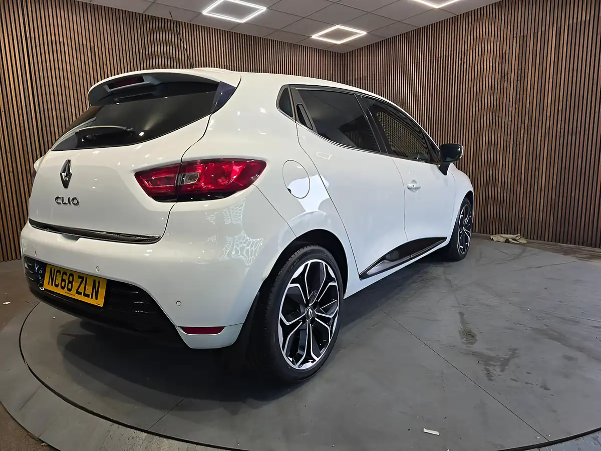 Used 2019 Renault Clio Iconic White - Interior and Exterior details 8
