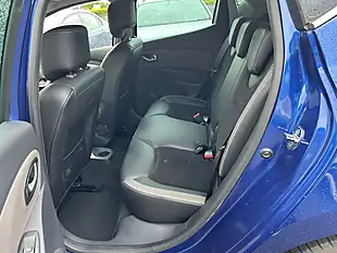 Used 2019 Renault Clio Lutecia Blue - Interior and Exterior details 13