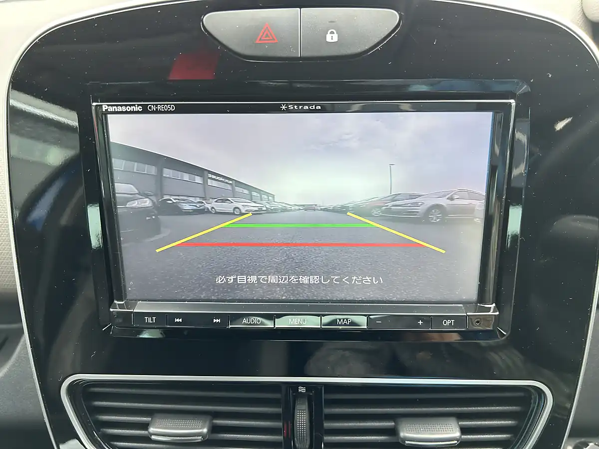 Used 2019 Renault Clio Lutecia Blue - Interior and Exterior details 9