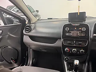 Used 2019 Renault Clio Play Black - Interior and Exterior details 14