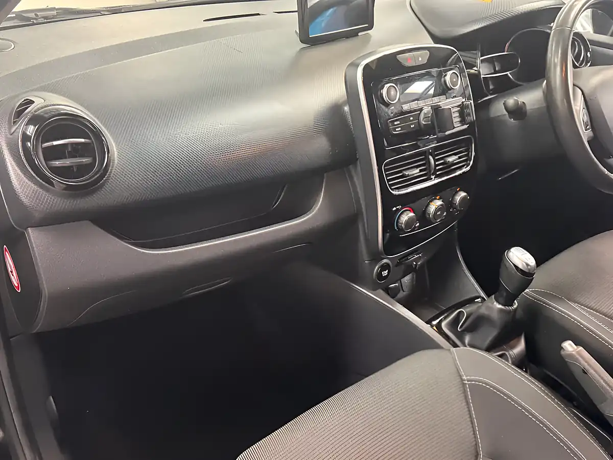 Used 2019 Renault Clio Play Black - Interior and Exterior details 15