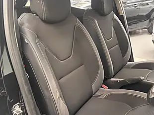 Used 2019 Renault Clio Play Black - Interior and Exterior details 16