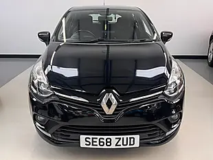 Used 2019 Renault Clio Play Black - Interior and Exterior details 2