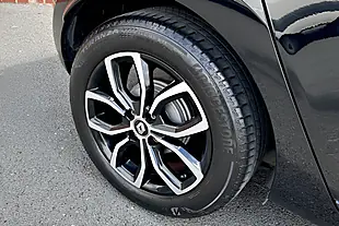 Used 2019 Renault Clio Play Black - Interior and Exterior details 14