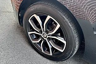 Used 2019 Renault Clio Play Black - Interior and Exterior details 16