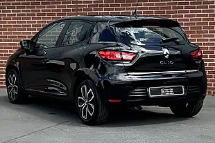 Used 2019 Renault Clio Play Black - Interior and Exterior details 2