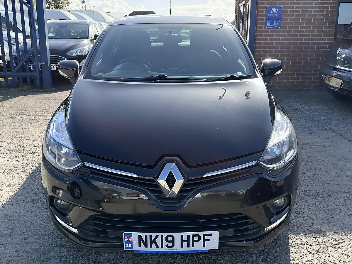 Used 2019 Renault Clio Play Black Metallic - Interior and Exterior details 19