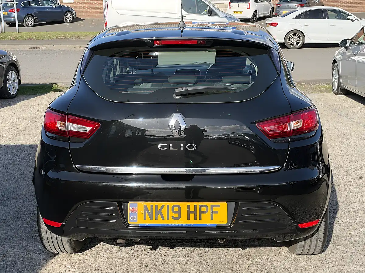 Used 2019 Renault Clio Play Black Metallic - Interior and Exterior details 7