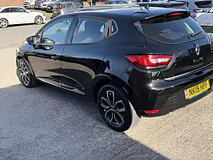Used 2019 Renault Clio Play Black Metallic - Interior and Exterior details 8