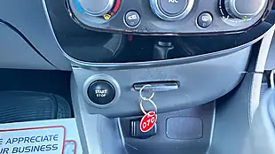 Used 2019 Renault Clio Play Red - Interior and Exterior details 12
