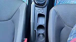 Used 2019 Renault Clio Play Red - Interior and Exterior details 16