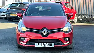 Used 2019 Renault Clio Play Red - Interior and Exterior details 2