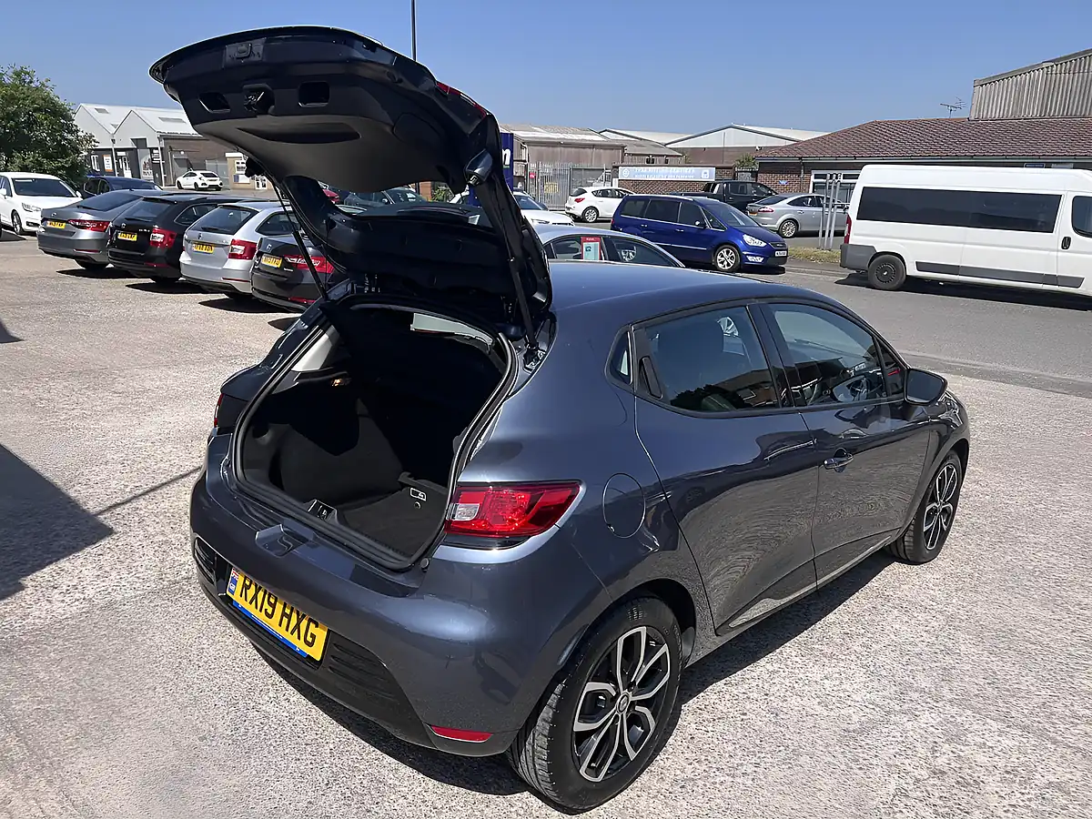 Used 2019 Renault Clio Play Titanium Grey Met - Interior and Exterior details 18