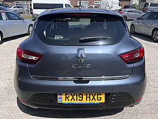 Used 2019 Renault Clio Play Titanium Grey Met - Interior and Exterior details 7