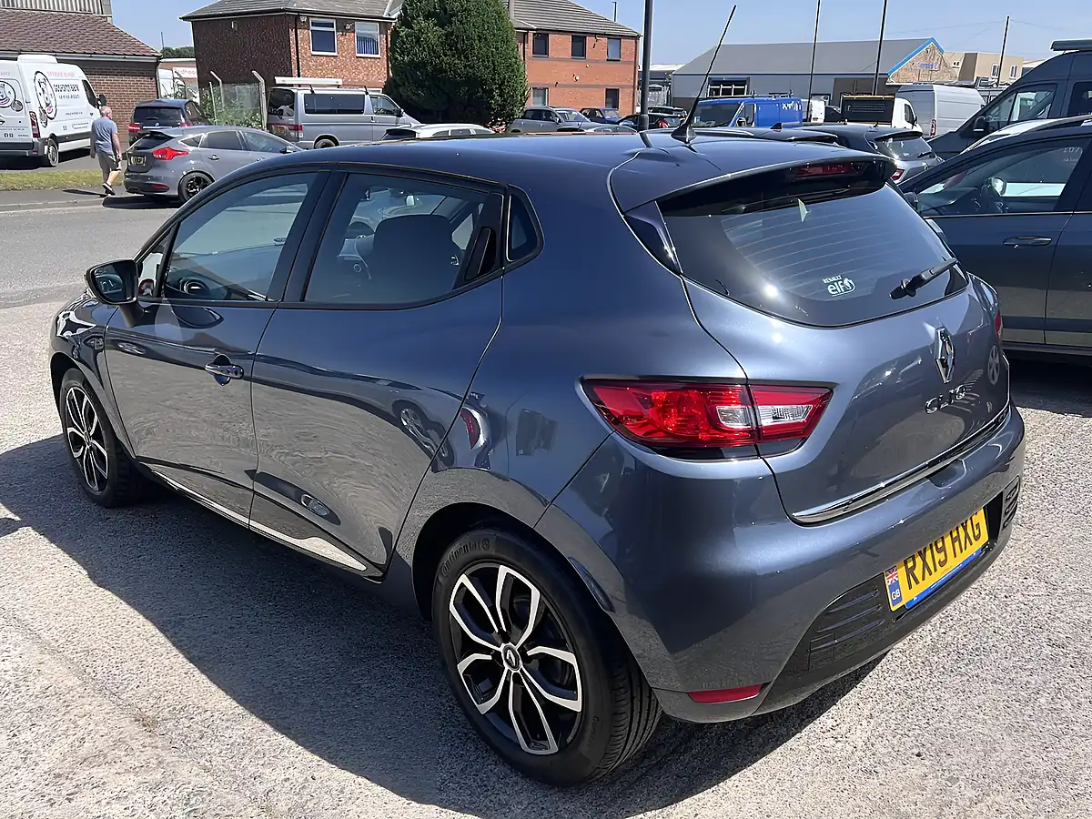 Used 2019 Renault Clio Play Titanium Grey Met - Interior and Exterior details 8