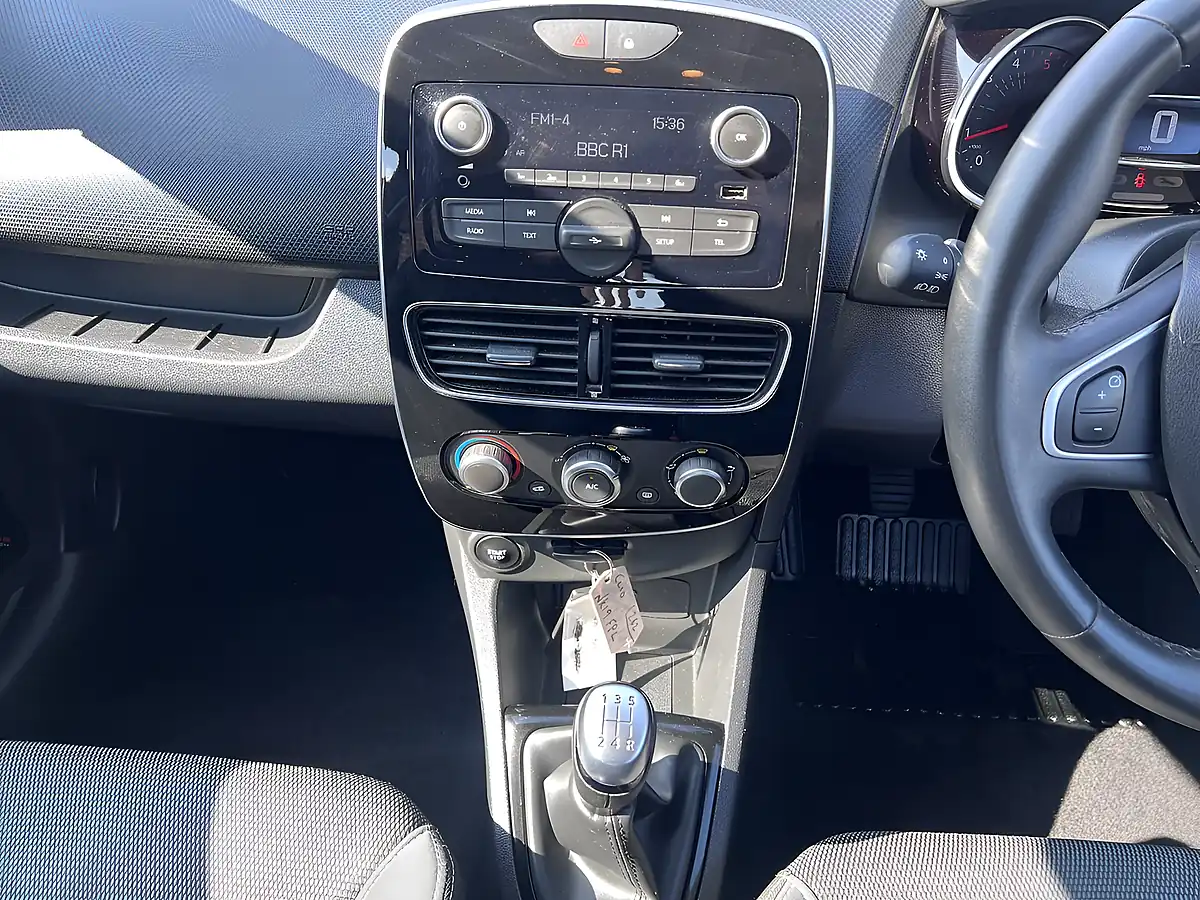 Used 2019 Renault Clio Play Titanium Grey Metallic - Interior and Exterior details 12