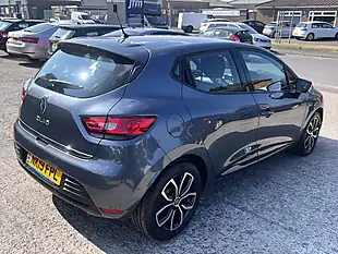 Used 2019 Renault Clio Play Titanium Grey Metallic - Interior and Exterior details 6