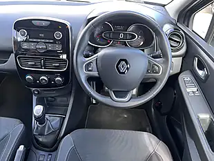 Used 2019 Renault Clio Play Titanium Grey Metallic - Interior and Exterior details 11
