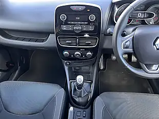 Used 2019 Renault Clio Play Titanium Grey Metallic - Interior and Exterior details 13