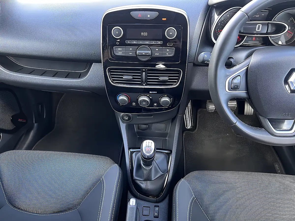 Used 2019 Renault Clio Play Titanium Grey Metallic - Interior and Exterior details 13