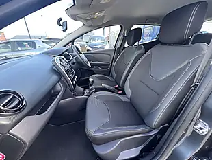 Used 2019 Renault Clio Play Titanium Grey Metallic - Interior and Exterior details 14