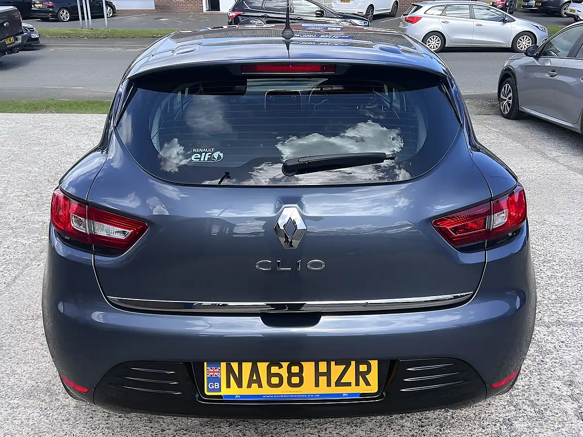 Used 2019 Renault Clio Play Titanium Grey Metallic - Interior and Exterior details 7