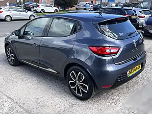 Used 2019 Renault Clio Play Titanium Grey Metallic - Interior and Exterior details 8