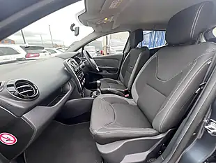 Used 2019 Renault Clio Play Titanium Grey Metallic - Interior and Exterior details 14