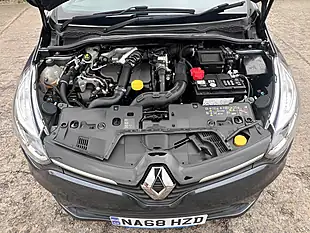 Used 2019 Renault Clio Play Titanium Grey Metallic - Interior and Exterior details 20