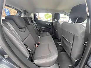 Used 2019 Renault Clio Play Titanium Grey Metallic - Interior and Exterior details 4