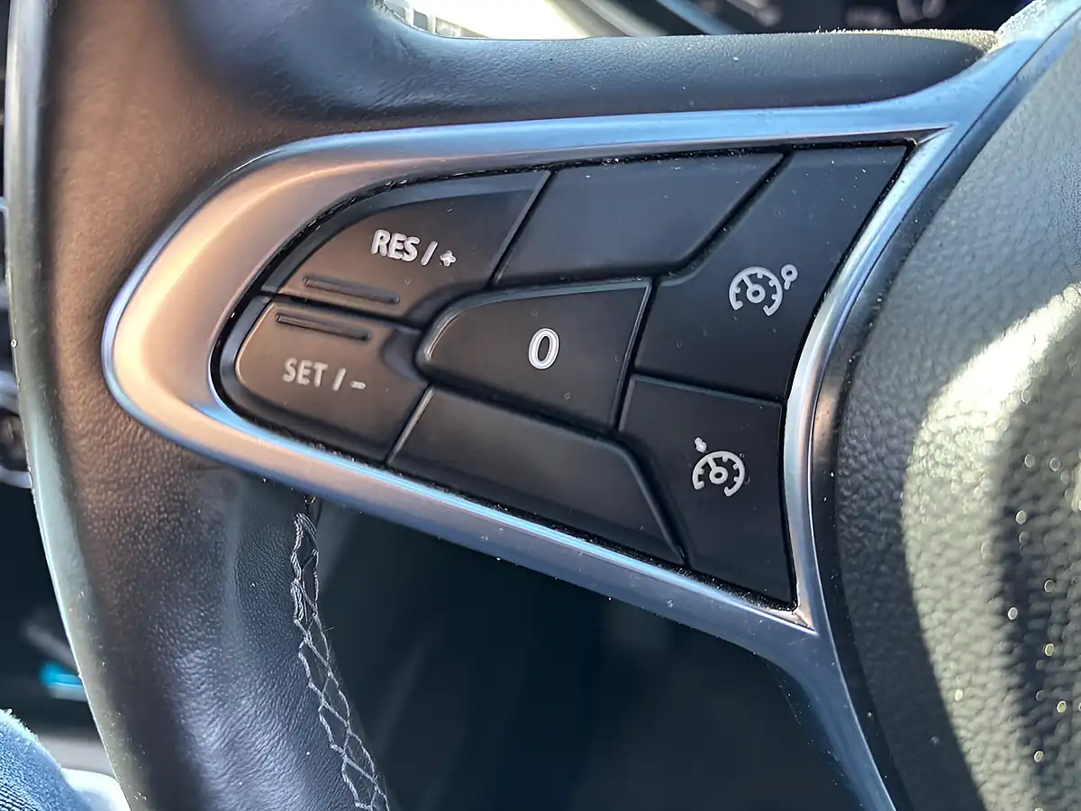 Used 2019 Renault Clio S Edition Blue - Interior and Exterior details 19