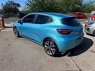 Used 2019 Renault Clio S Edition Blue - Interior and Exterior details 3