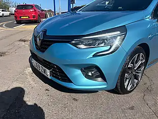 Used 2019 Renault Clio S Edition Blue - Interior and Exterior details 8