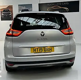 Used 2019 Renault Grand Scenic Iconic Silver - Interior and Exterior details 4