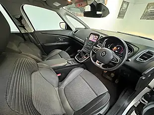 Used 2019 Renault Grand Scenic Iconic Silver - Interior and Exterior details 6