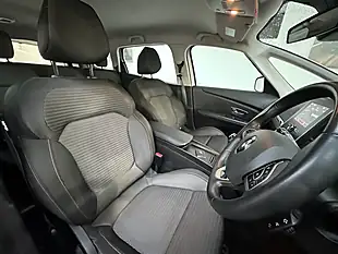 Used 2019 Renault Grand Scenic Iconic Silver - Interior and Exterior details 7
