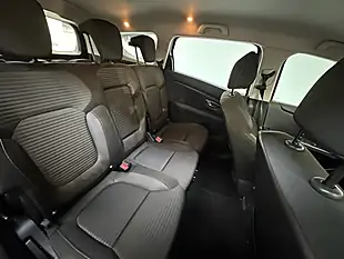 Used 2019 Renault Grand Scenic Iconic Silver - Interior and Exterior details 9