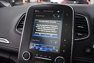 Used 2019 Renault Grand Scenic Signature Oyster Grey - Interior and Exterior details 17