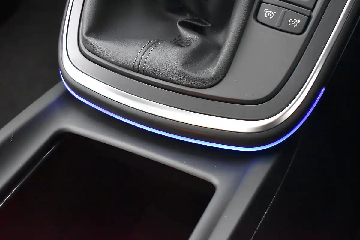 Used 2019 Renault Grand Scenic Signature Oyster Grey - Interior and Exterior details 18