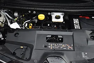 Used 2019 Renault Grand Scenic Signature Oyster Grey - Interior and Exterior details 19