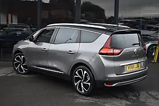 Used 2019 Renault Grand Scenic Signature Oyster Grey - Interior and Exterior details 2