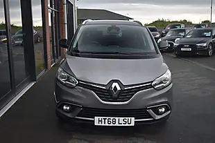 Used 2019 Renault Grand Scenic Signature Oyster Grey - Interior and Exterior details 3