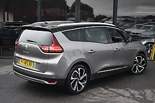 Used 2019 Renault Grand Scenic Signature Oyster Grey - Interior and Exterior details 5