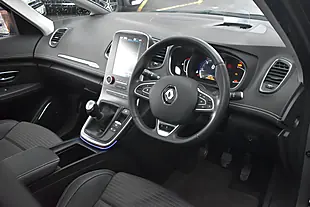 Used 2019 Renault Grand Scenic Signature Oyster Grey - Interior and Exterior details 8