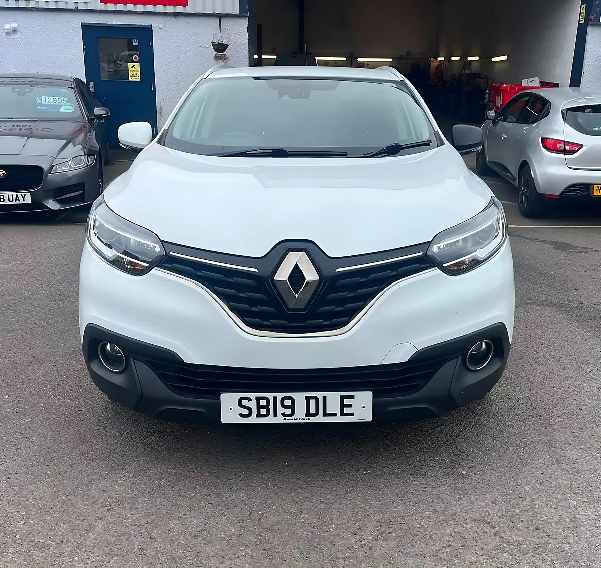 Used 2019 Renault Kadjar Dynamique Nav White - Interior and Exterior details 2