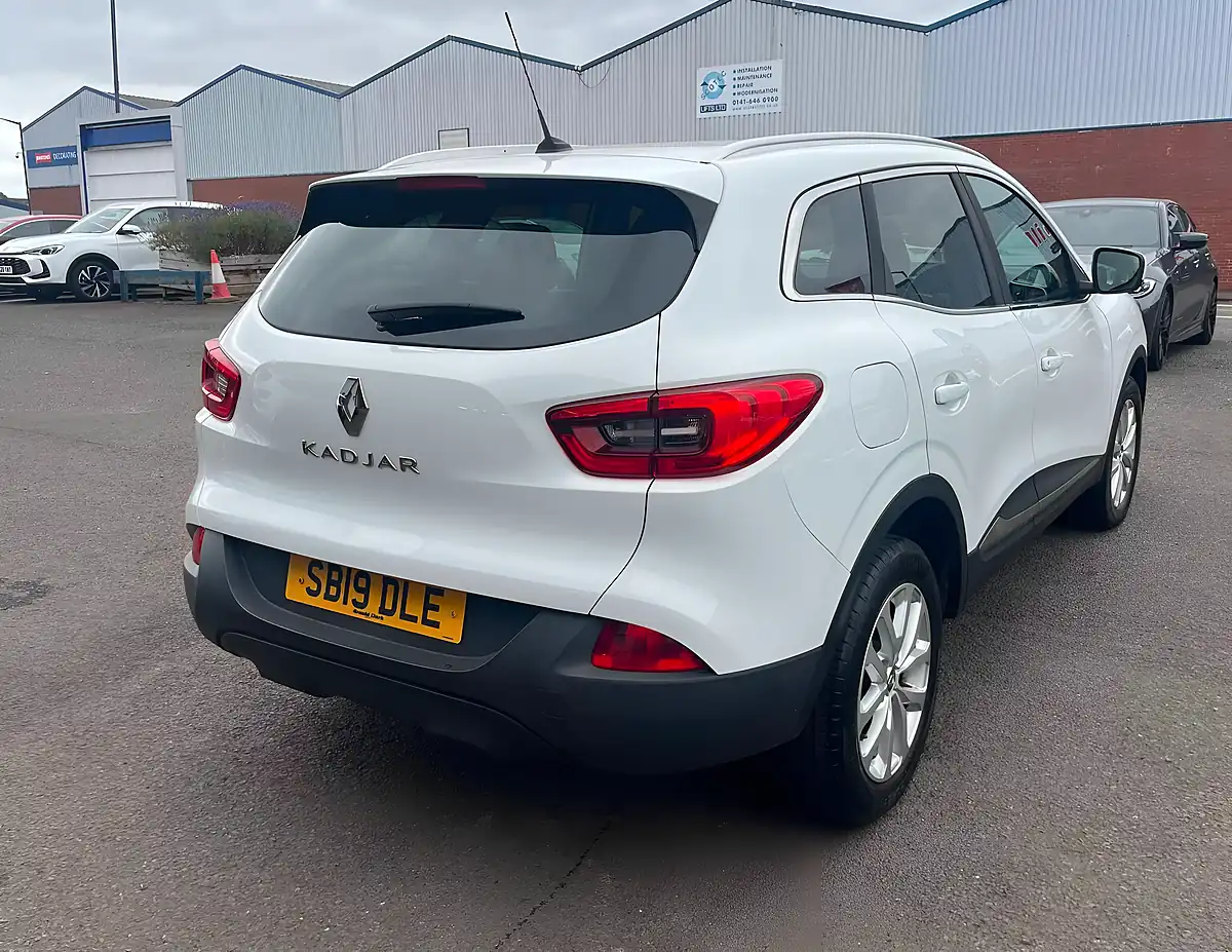 Used 2019 Renault Kadjar Dynamique Nav White - Interior and Exterior details 5